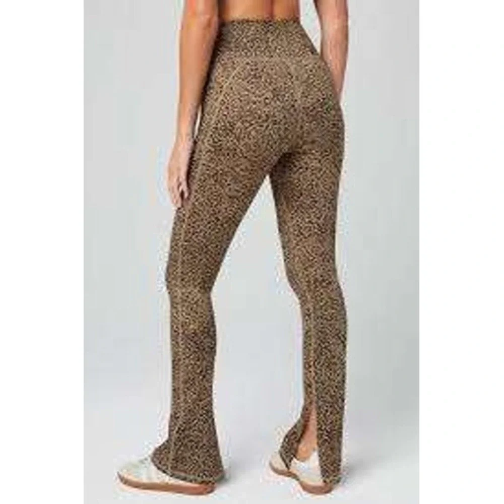 NWT Fabletics PowerHold Define Split Hem Pant Leopard Print High Waist Leggings - Picture 1 of 14